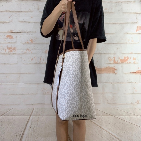 Michael Kors Sady Large Tote - Picture 2 of 9